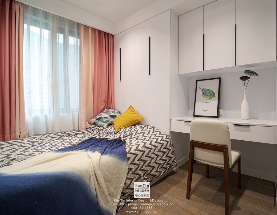海亮長橋府現(xiàn)代簡約風(fēng)格三居室臥室裝修實(shí)景案例