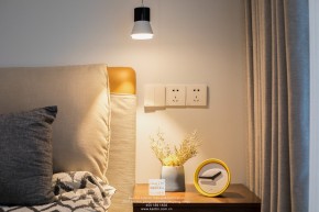 海亮長橋府現(xiàn)代簡約風(fēng)格三居室臥室裝修實(shí)景案例