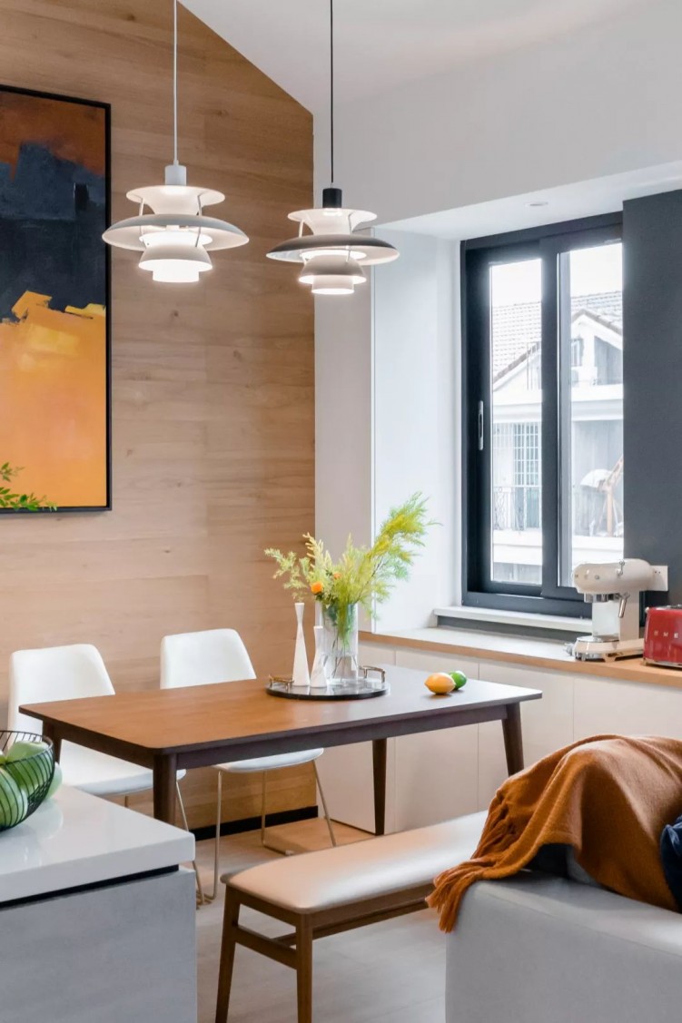 現代美式分風格兩居室餐廳效果圖