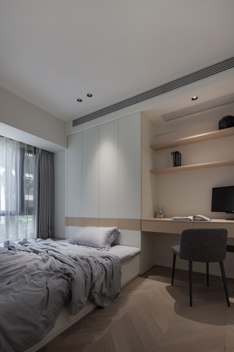 現(xiàn)代簡約風格四居室臥室裝修效果圖