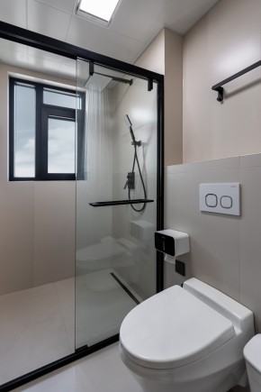 現(xiàn)代風格三居室衛(wèi)生間裝修效果圖