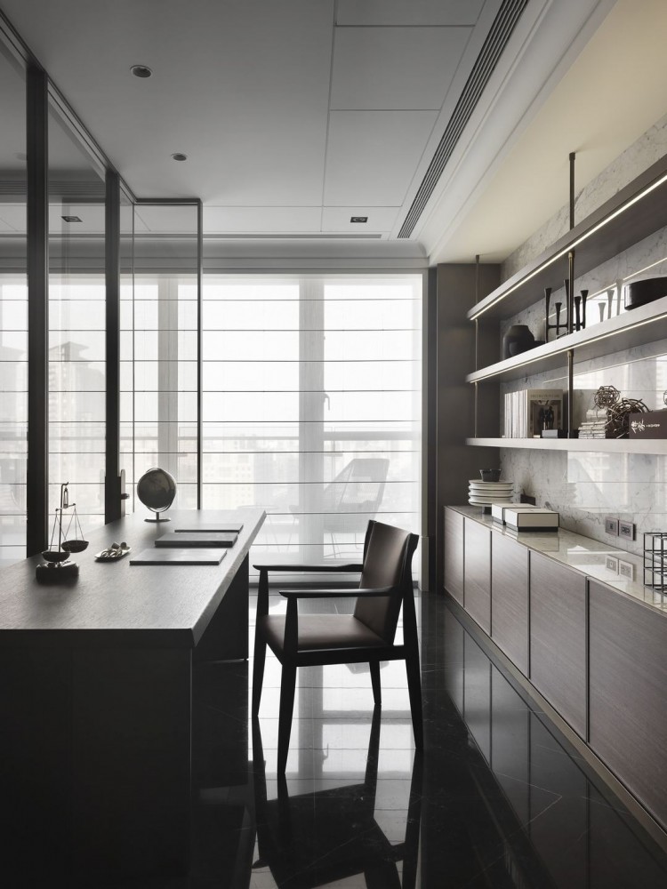 現(xiàn)代風格三居室書房裝修效果圖