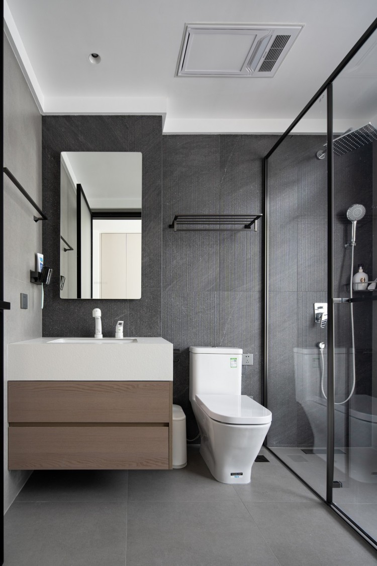 現代風格別墅衛(wèi)生間裝修效果圖