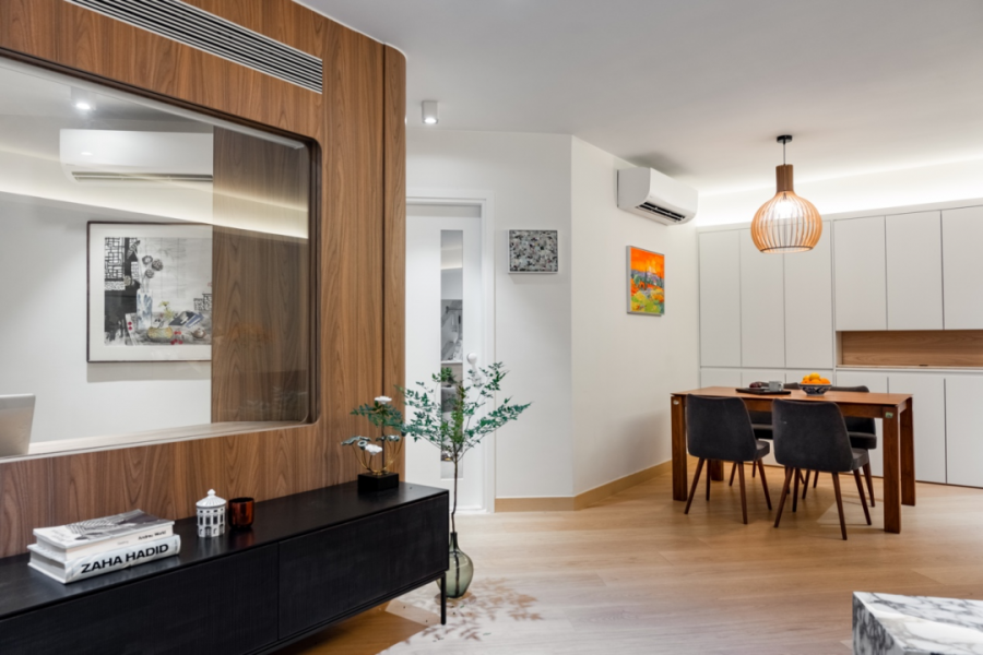 簡(jiǎn)約三居室餐廳效果圖1