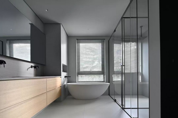 現代簡約大平層衛(wèi)生間裝修效果圖