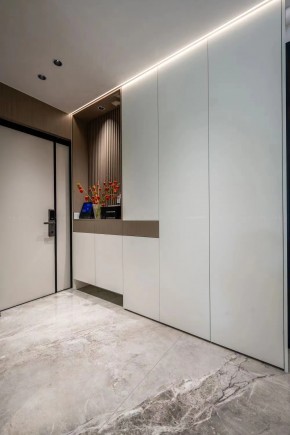 現(xiàn)代簡約大平層玄關裝修效果圖