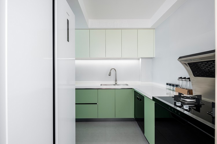 現代北歐三居室廚房裝修效果圖