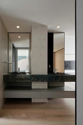 現代簡約三居室衛生間裝修效果圖