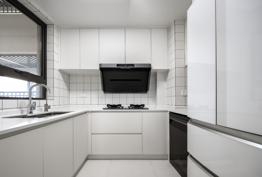 極簡原木風兩居室廚房裝修效果圖