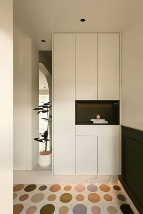 法式復古三居室玄關裝修效果圖