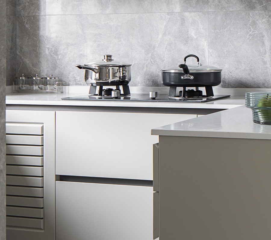 現(xiàn)代簡約復(fù)式廚房裝修效果圖