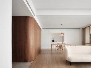 現(xiàn)代原木風兩居室客廳裝修效果圖