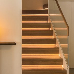 復試原木風樓梯裝修效果圖