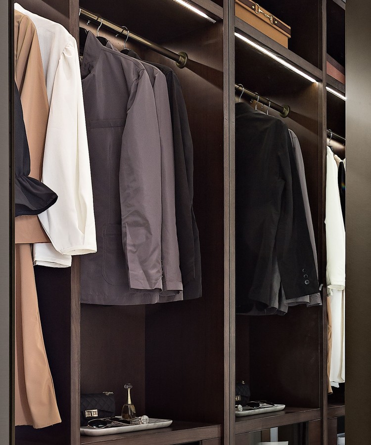 新中式別墅衣帽間裝修效果圖