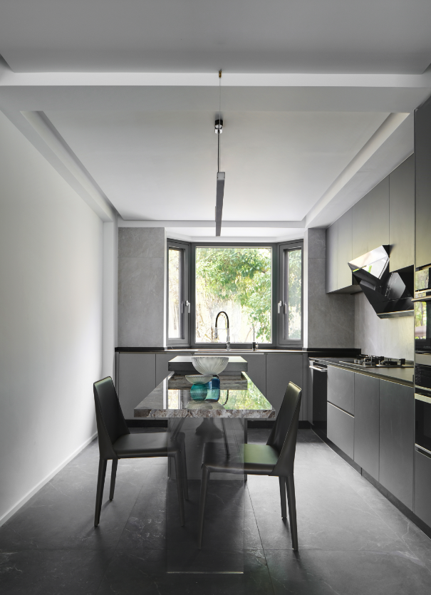 意式別墅廚房裝修效果圖