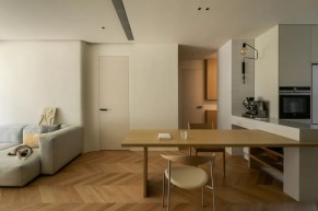 現代原木分風三居室餐廳裝修效果圖