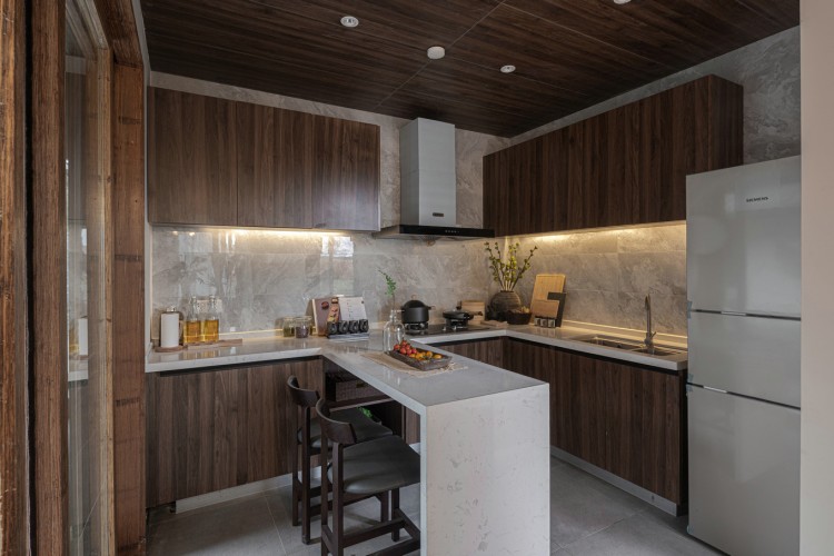 日式風別墅廚房裝修效果圖