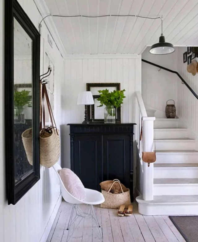 開門見客廳太尷尬,這8款實用玄關設計拯救你的隱私 開門見客廳太尷尬,這8款實用玄關設計拯救你的隱私